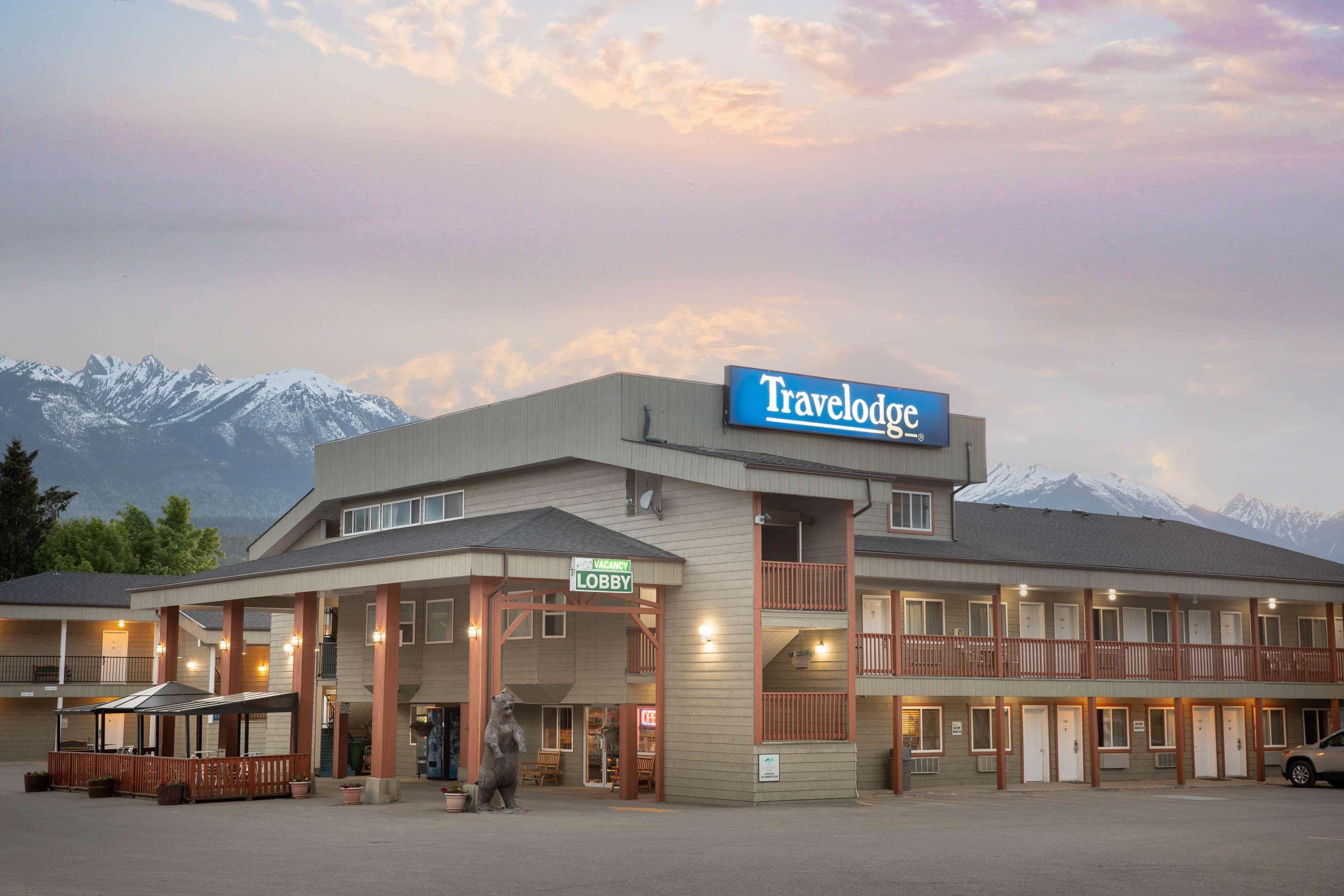 Travelodge By Wyndham Golden Sportsman Lodge Exterior foto